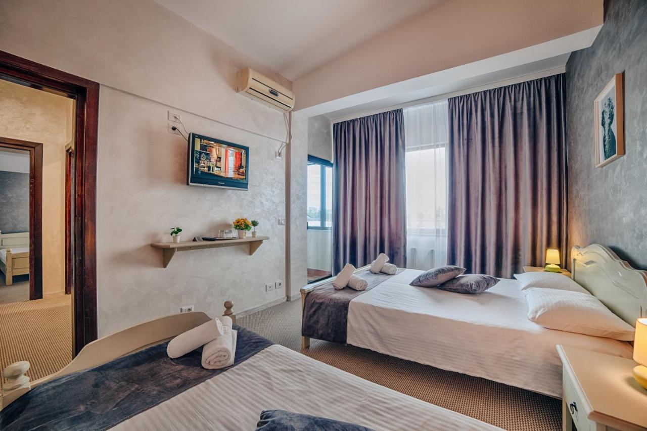 Albergue Casa Vatra Rădăuţi Exterior foto