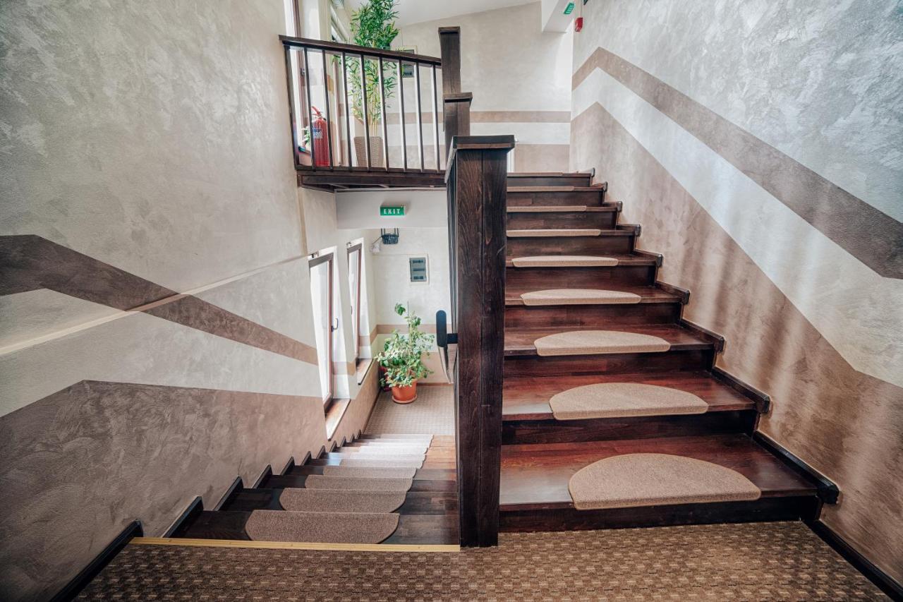 Albergue Casa Vatra Rădăuţi Exterior foto