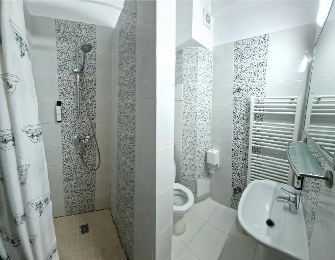 Albergue Casa Vatra Rădăuţi Exterior foto